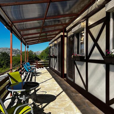 Glamping Lovcen Villa Njegusi Екстериор снимка